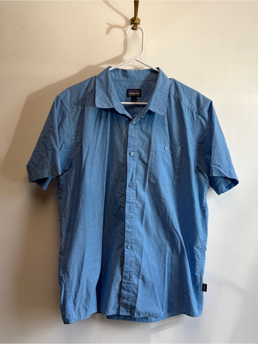 Patagonia Men’s Go-To Lightweight Button Down Shirt Blue Organic Cotton Large